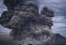 A volcano is erupted again in Japan